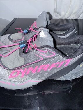 Dynamite Gray and Pink Women's Trail Sneakers